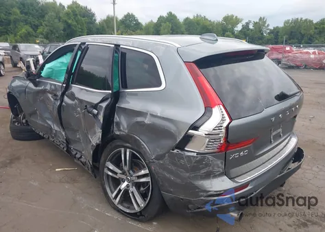 2018 Volvo Xc60 T5 Momentum из США, поврежденный, VIN LYV102RK5JB106114